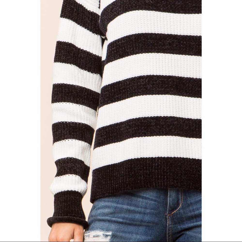 LAST 1 🆕5⭐️So Soft Chenille Knit Sweater - Picture 7 of 7
